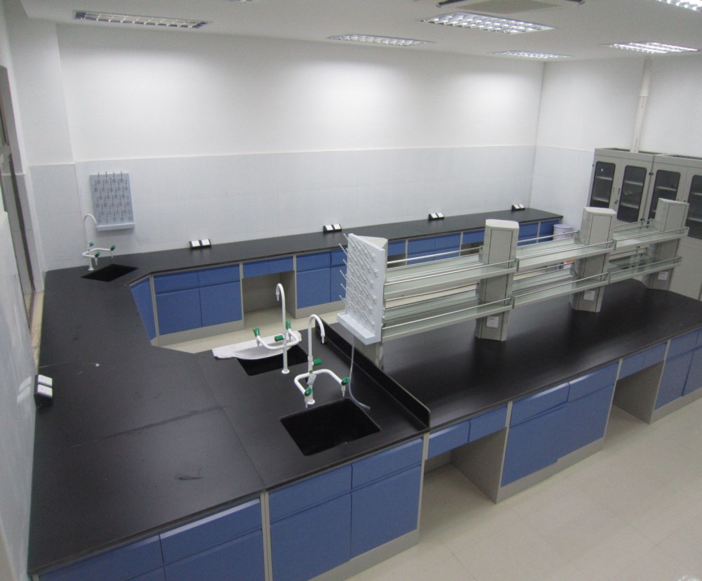 高校中央臺(tái) 高校中央臺(tái)